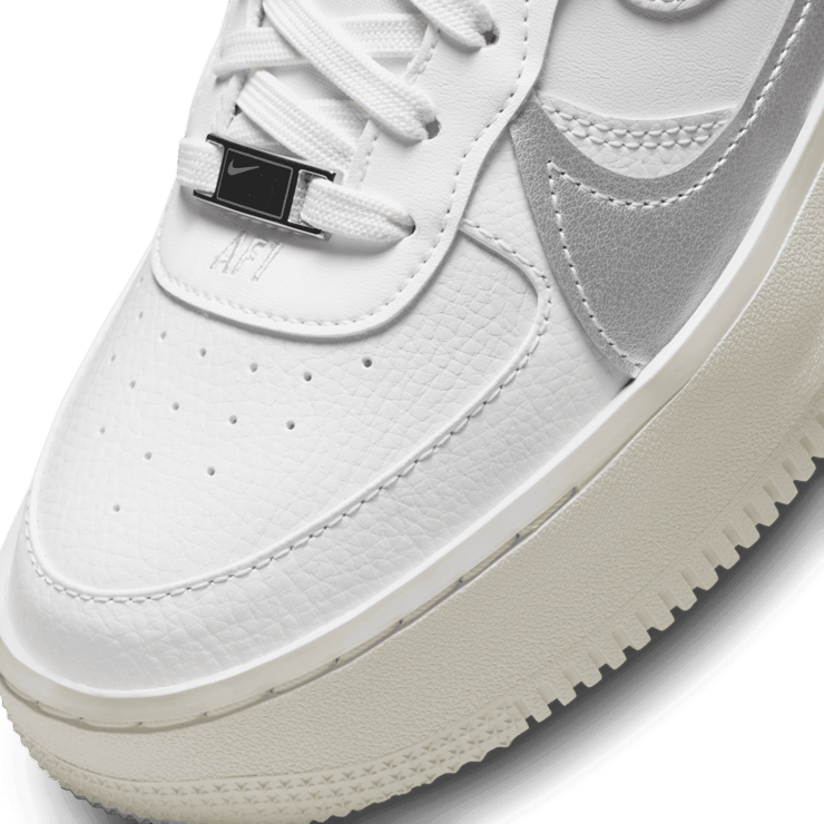 Nike Air Force 1 PLT.AF.ORM Summit White Metalic Silver (W) Angle 4