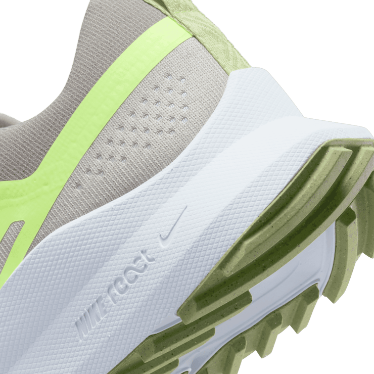 Nike React Pegasus Trail 4 Cobblestone Volt Angle 5