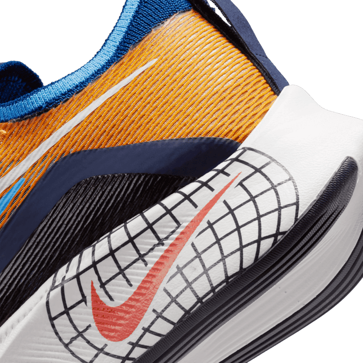 Nike Zoom Fly 4 Premium Light Curry Angle 5