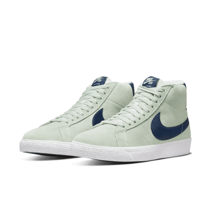 Nike SB Blazer Mid Barely Green Angle 2