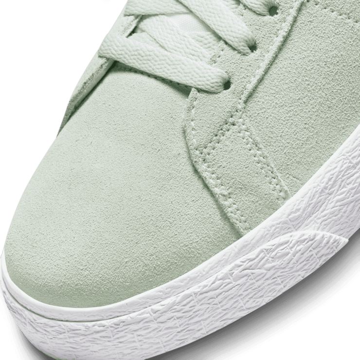 Nike SB Blazer Mid Barely Green Angle 4