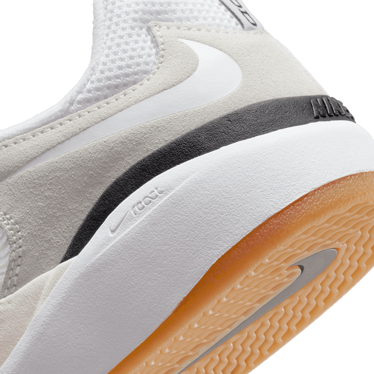 Nike SB Ishod Wair Summit White Black Angle 5