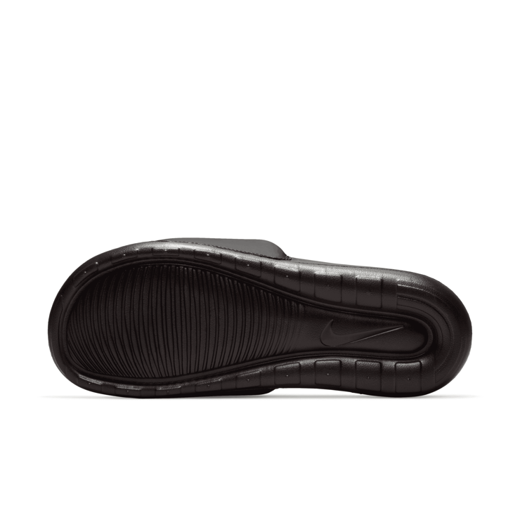 Nike SB Victori One Slide Black White Angle 0