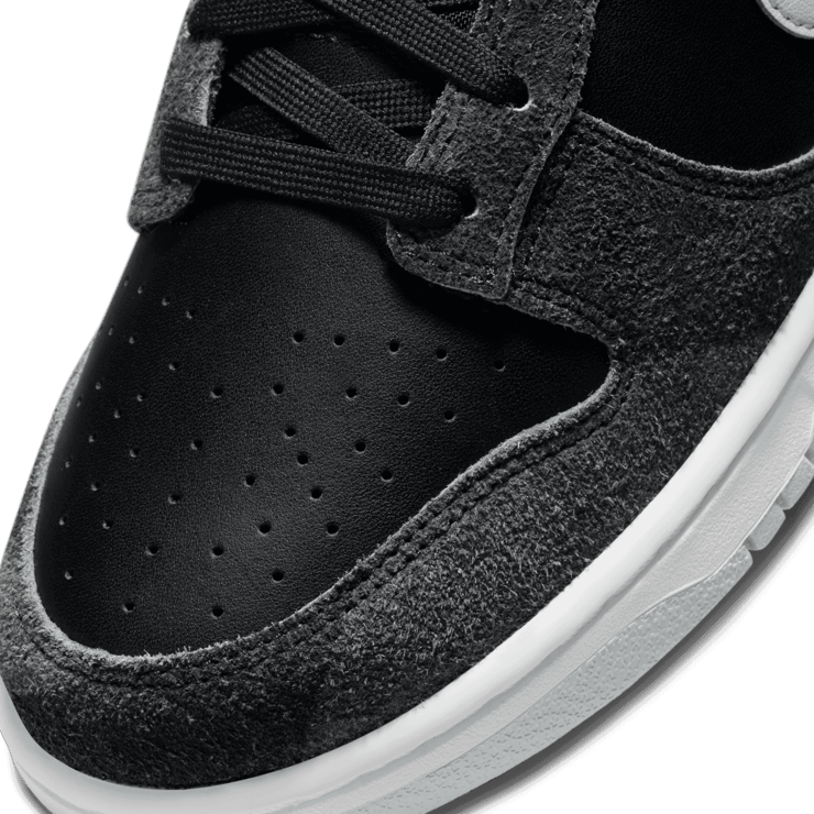 Nike Dunk Low PRM Animal Pack Zebra Angle 4