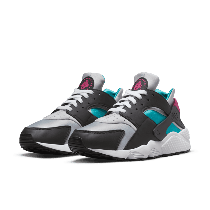 Nike Air Huarache New Emerald Pure Platinum Angle 3