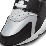 Nike Air Huarache New Emerald Pure Platinum Angle 5