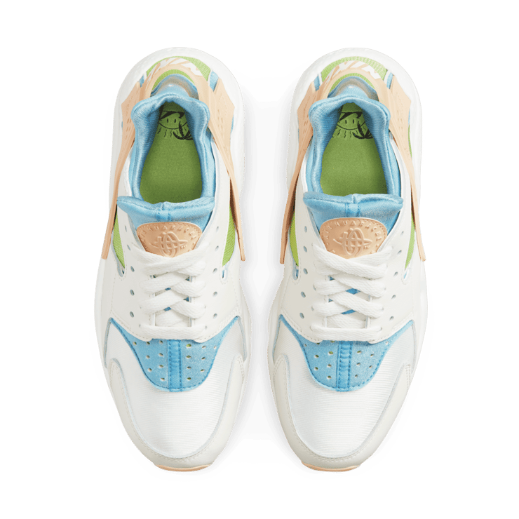 Nike Air Huarache Sun Club (W) Angle 2