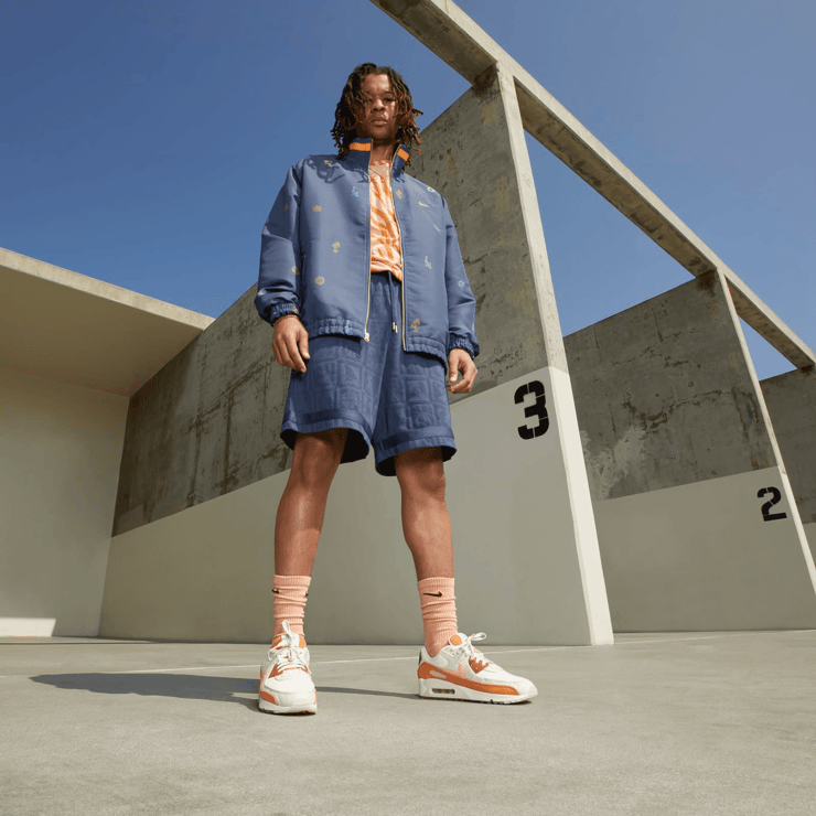 Nike Air Max 90 Sun Club Tan Orange Angle 8