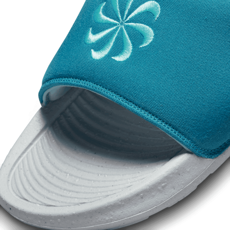 Nike Victori One Next Nature Rift Blue Angle 4
