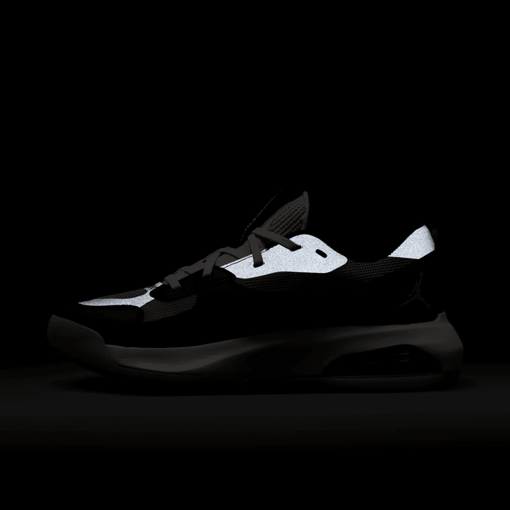 Jordan Air 200E Hot Curry Angle 9