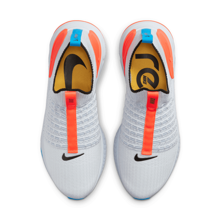 Nike React Phantom Run Flyknit 2 Football Grey Bright Crimson (W) Angle 1