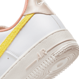 Nike Air Force 1 Low '07 LX Mini Mama (W) Angle 5