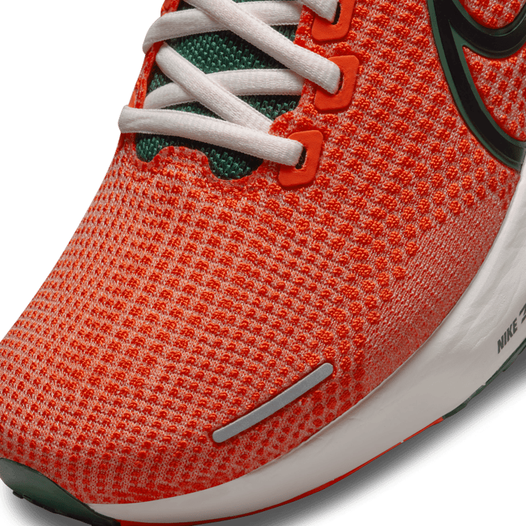 Nike ZoomX Invincible Run Flyknit 2 Team Orange Gore Green Angle 4