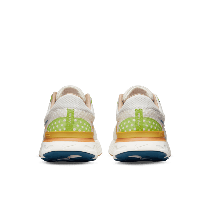 Nike React Infinity Run 3 Flyknit Sun Club Sail Hot Curry Angle 3
