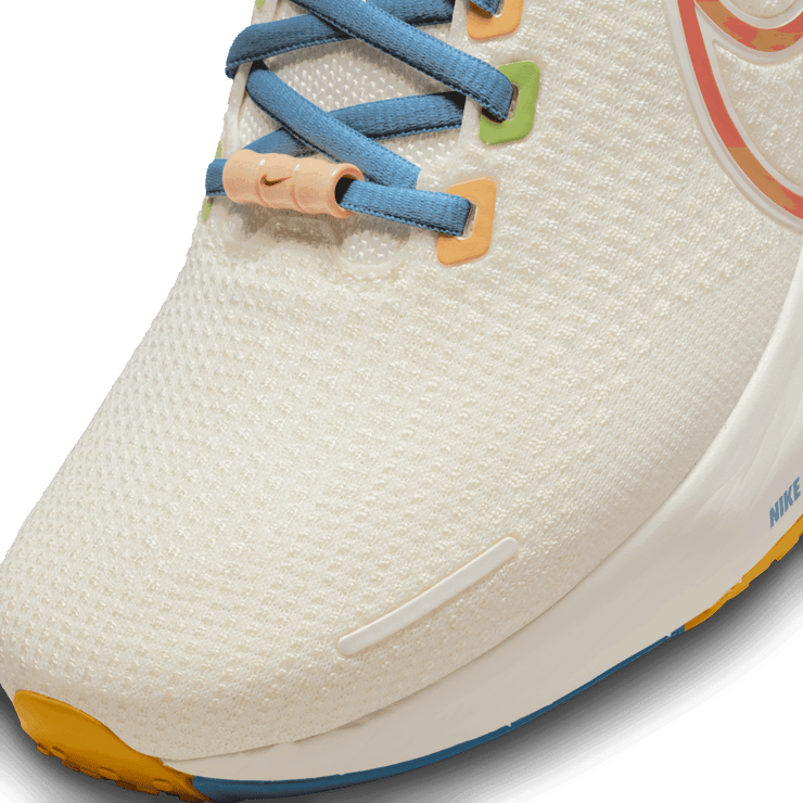 Nike ZoomX Invincible Run Flyknit 2 Sun Club Sail Hot Curry Angle 4