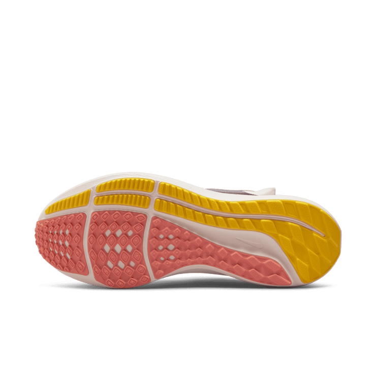 Nike Air Zoom Pegasus 39 FlyEase Iris Whisper Light Madder Root (W) Angle 0
