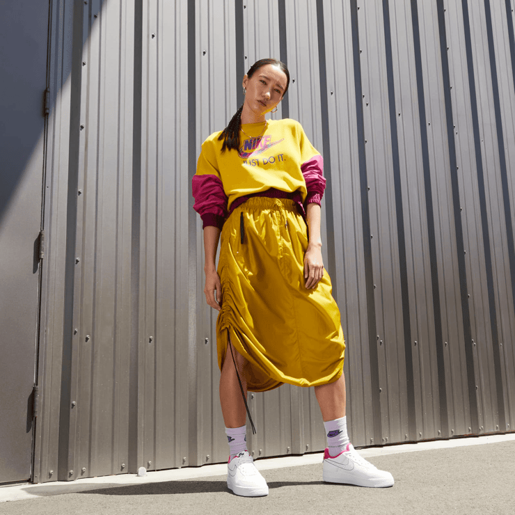 Nike Air Force 1 Low '07 LX Dragon Fruit (W) Angle 11