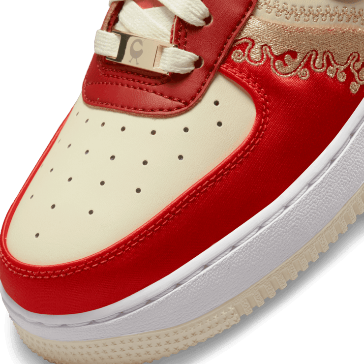 Nike Air Force 1 Low '07 Premium Little Accra (W) Angle 4