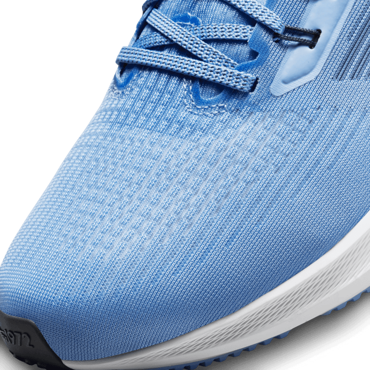 Nike Air Zoom Pegasus 39 UNC Angle 4