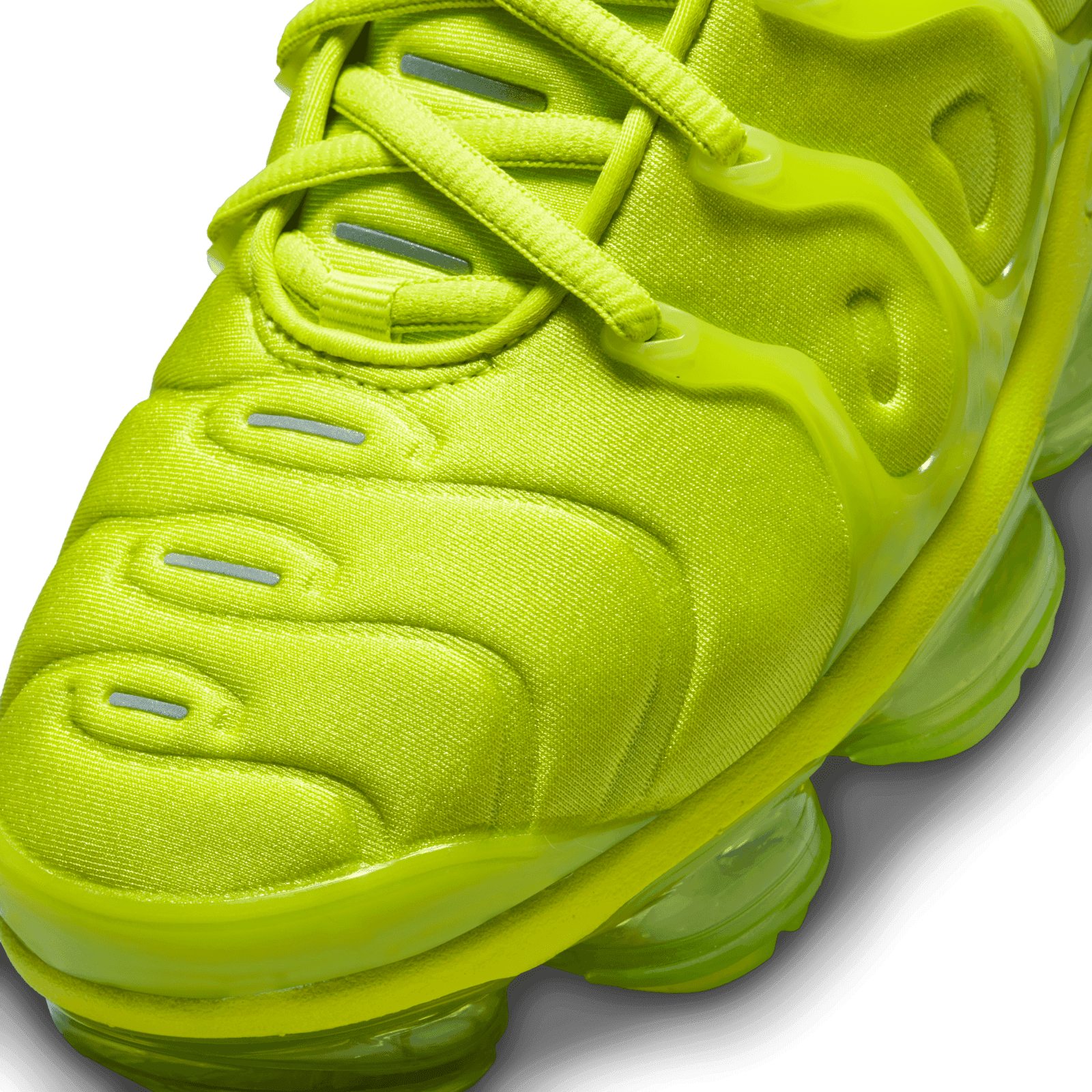 vapor max tennis ball
