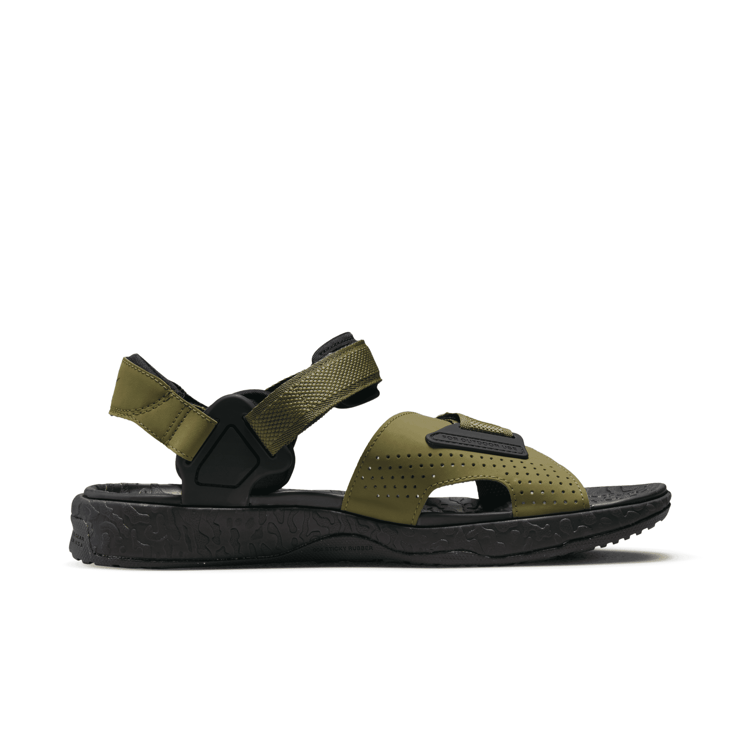 Nike ACG Air Deschutz+ Pilgrim Angle 1