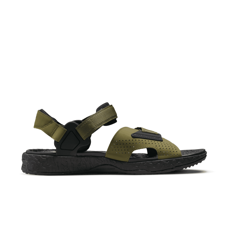 Nike ACG Air Deschutz+ Pilgrim Angle 1
