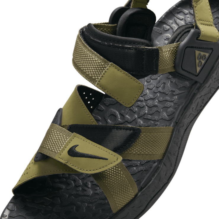 Nike ACG Air Deschutz+ Pilgrim Angle 5