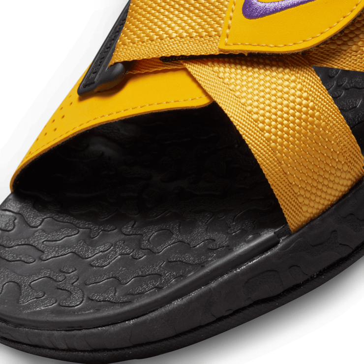 Nike ACG Air Deschutz+ Brown Red Yellow Angle 4