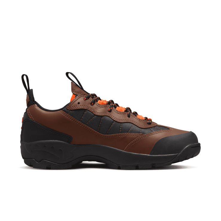 Nike ACG Air Mada Low Bison Total Orange Angle 1