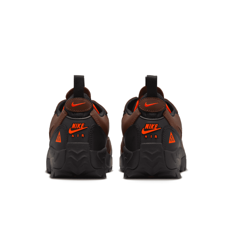 Nike ACG Air Mada Low Bison Total Orange Angle 4