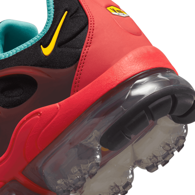 Nike Air VaporMax Plus Full Spec Stained Glass Angle 5