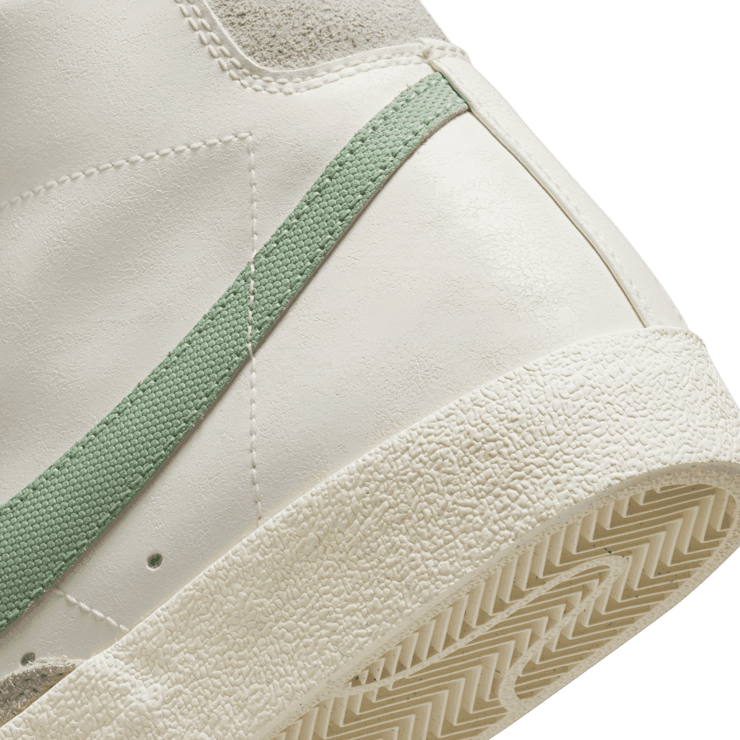 Nike Blazer Mid 77 Premium Certified Fresh Angle 5