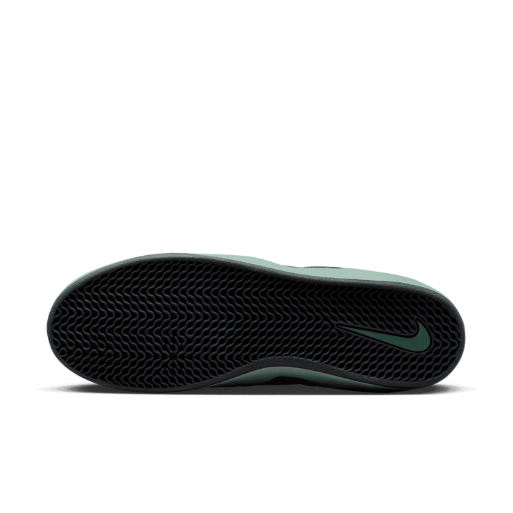 Nike SB Ishod Wair Gorge Green Angle 0