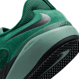 Nike SB Ishod Wair Gorge Green Angle 5