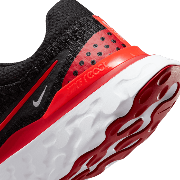Nike React Infinity Run Flyknit 3 Blasck University Red (W) Angle 5