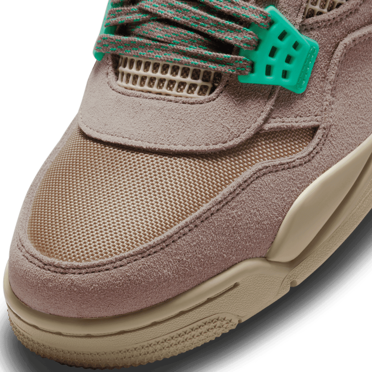 Jordan 4 Retro SP Union Taupe Haze Angle 4