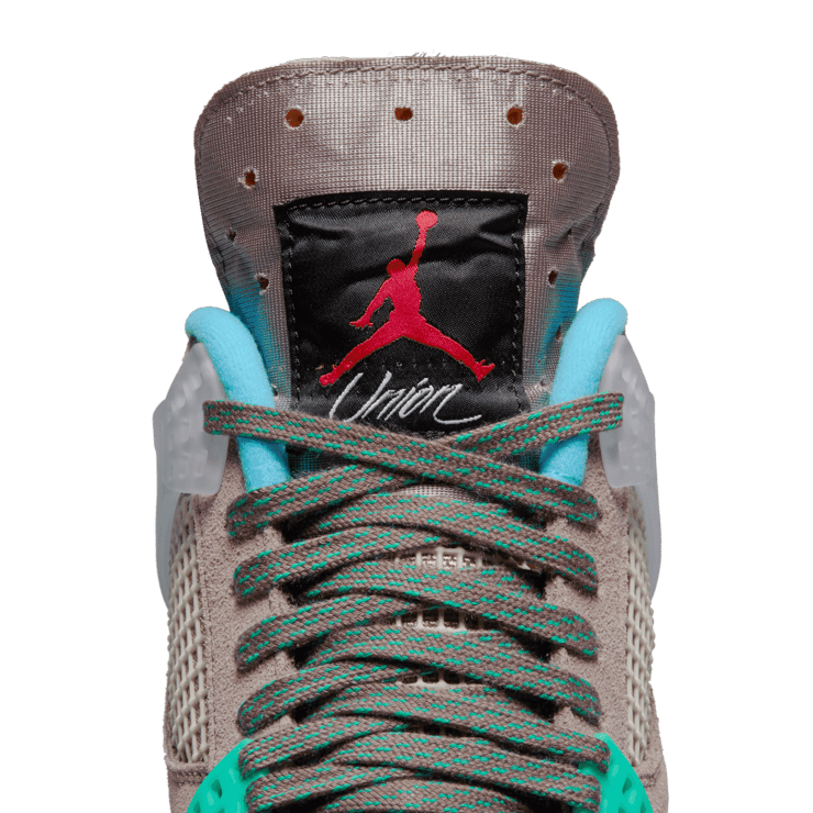 Jordan 4 Retro SP Union Taupe Haze Angle 7