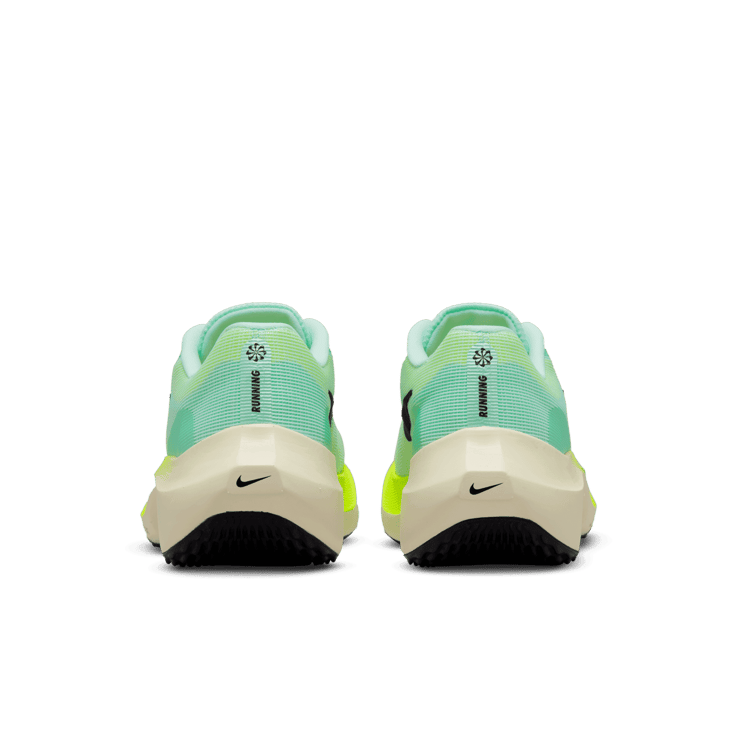 Nike Zoom Fly 5 Mint Foam Ghost Green Angle 3