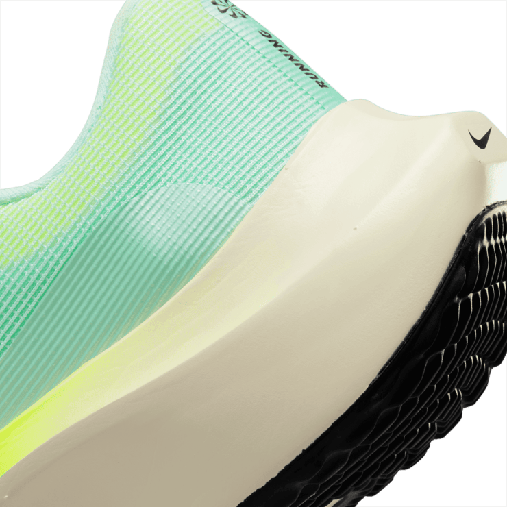 Nike Zoom Fly 5 Mint Foam Ghost Green Angle 5