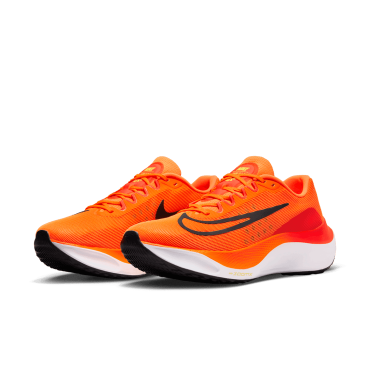 Nike Zoom Fly 5 Total Orange Angle 2