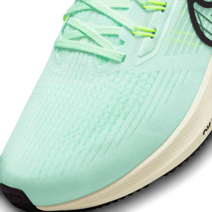Nike Air Zoom Pegasus 39 Barely Green Volt Angle 4