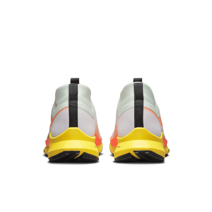 Nike React Pegasus Trail 4 Gore-Tex Barely Grape Total Orange Angle 3