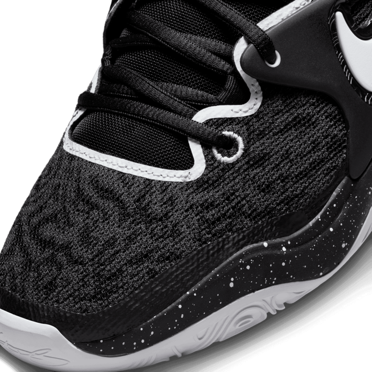 Nike KD 15 TB Black White Angle 4