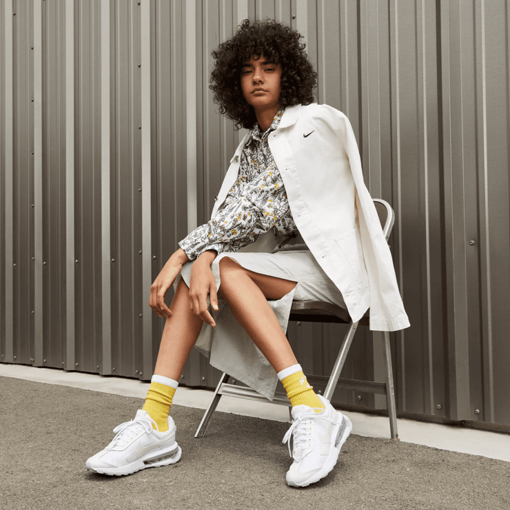 Nike Air Max Pre-Day Summit White Metallic Silver (W) Angle 7