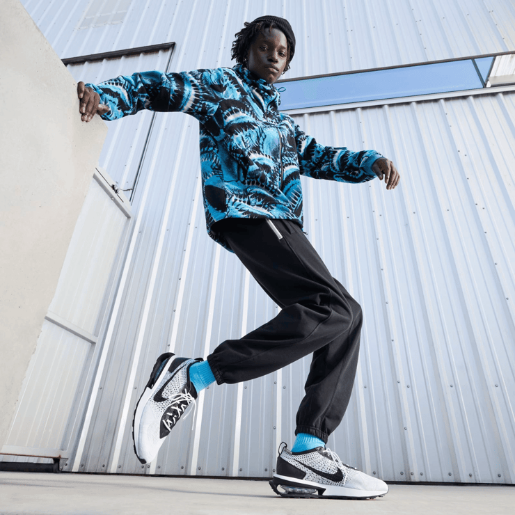 Nike Air Max Flyknit Racer Pure Platinum Black Angle 7