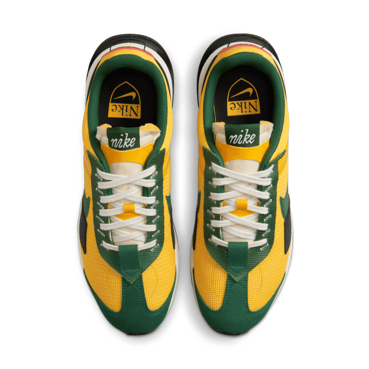 Nike Air Max Pre-Day University Gold Gorge Green Angle 1