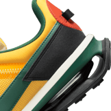 Nike Air Max Pre-Day University Gold Gorge Green Angle 5