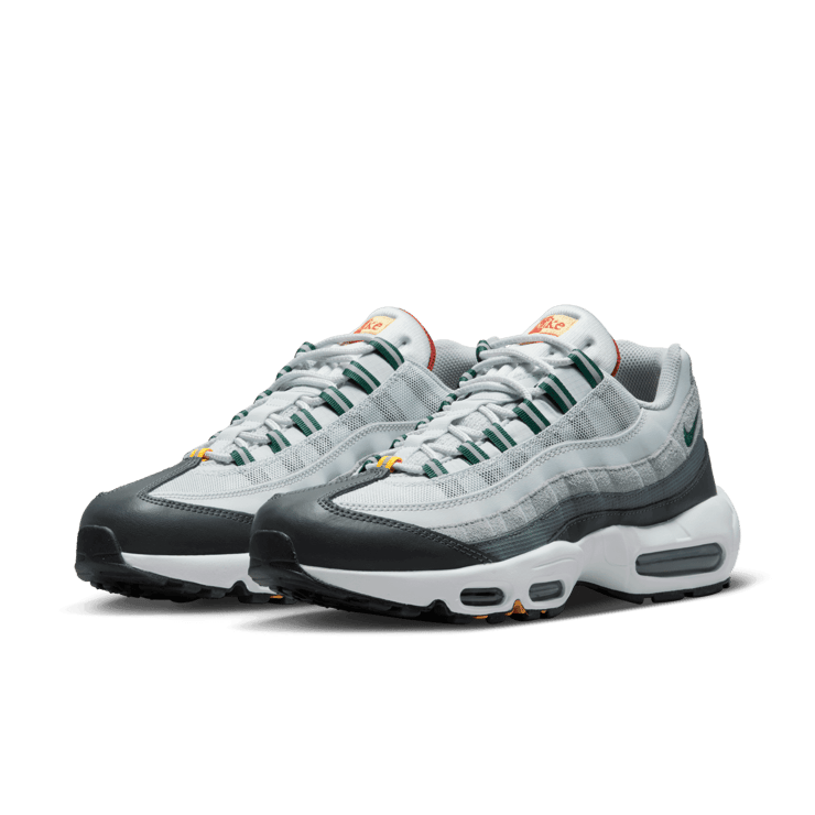 Nike Air Max 95 Pure Platinum Gorge Green Angle 2