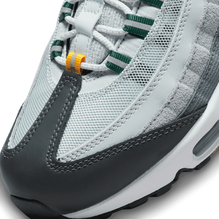 Nike Air Max 95 Pure Platinum Gorge Green Angle 4