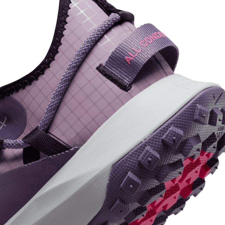 Nike ACG Mountain Fly Low SE Canyon Purple Angle 5